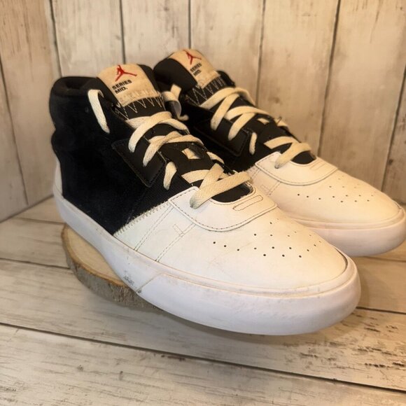 Nike Air Jordan Series Mid Black White University Red DA8026-061 Men's Size 12 - Picture 5 of 8